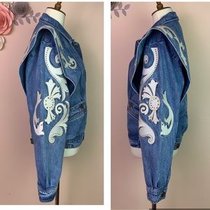 what colour of tights to wear with navy dress